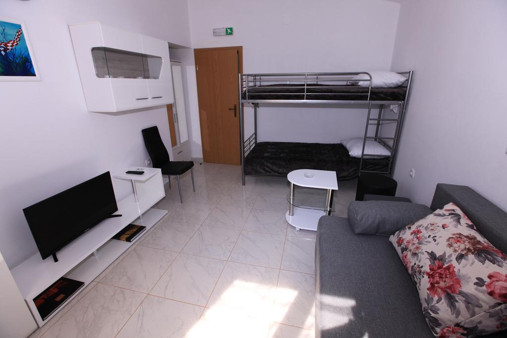 Ferienwohnung Robinson Bella Bogomolje Exterior foto
